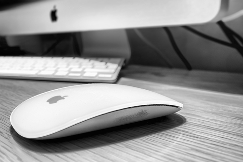 Mac mouse, keyboard and monitor