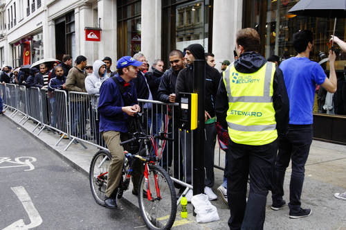 iPhone line